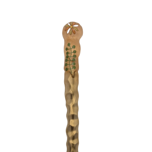 Pen with flat edge
