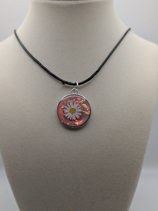 Fae Wilds Daisy Necklace
